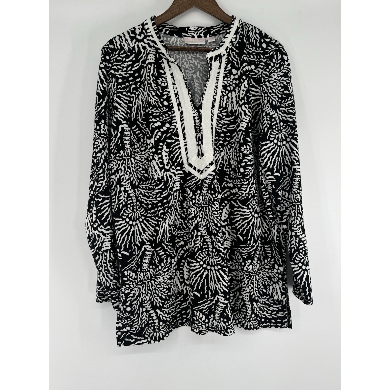 Bellisima By Kim Gravel Tunic Top Black White Long Sleeve Resort Vacation Tropic